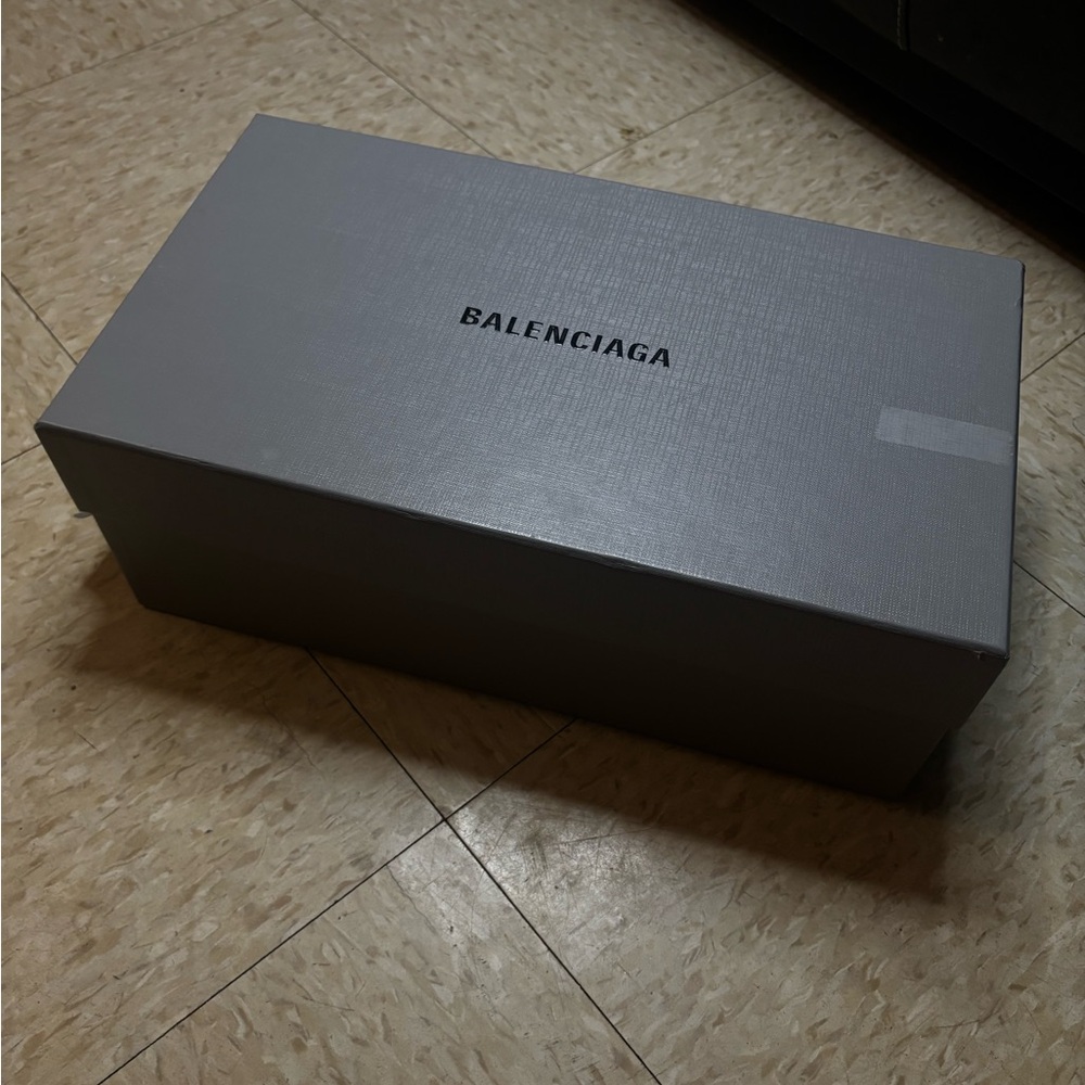 Balenciaga Cosy Cagole Mule - Picture 6 of 7